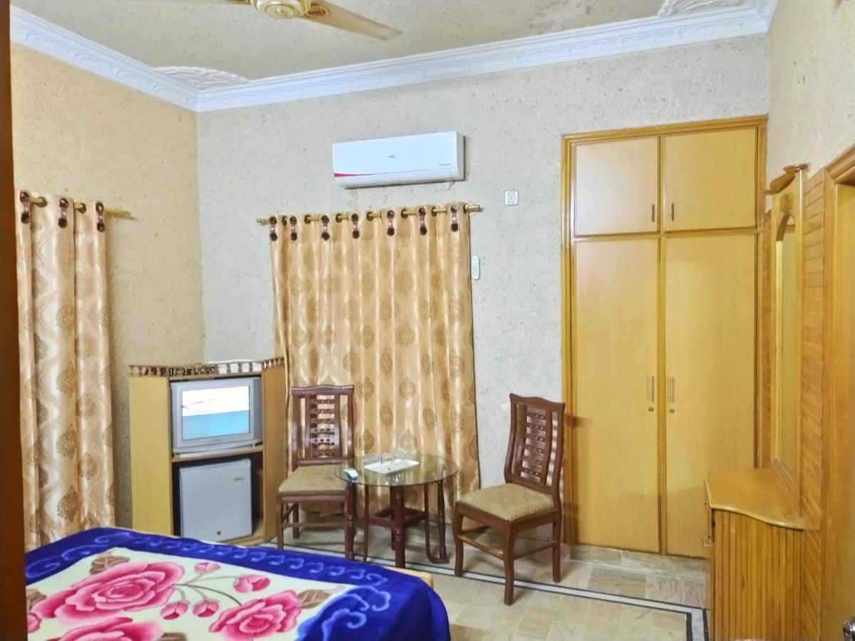 Karachi Motel Eksteriør billede
