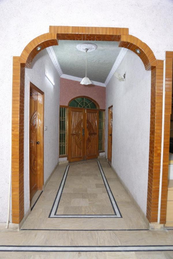 Karachi Motel Eksteriør billede