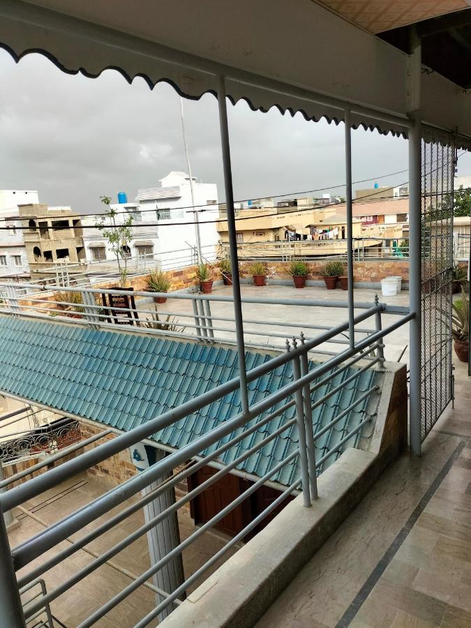Karachi Motel Eksteriør billede