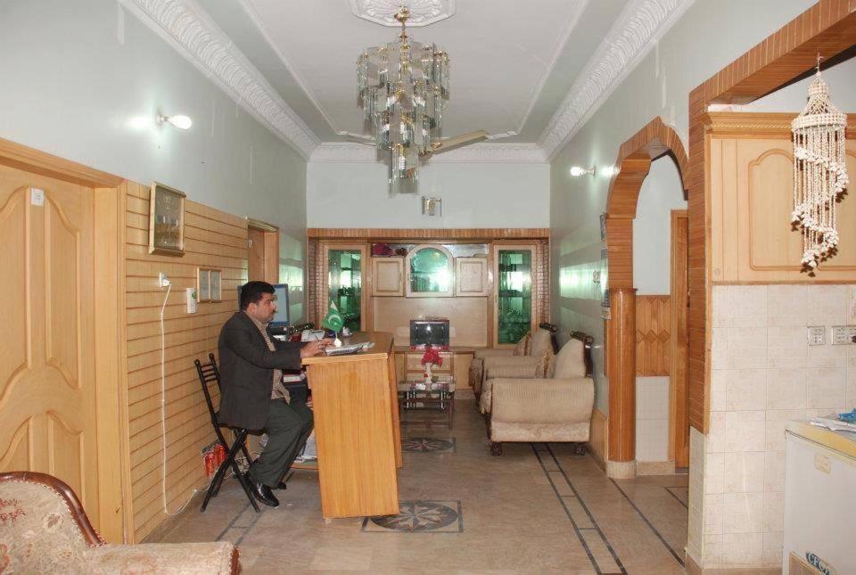 Karachi Motel Eksteriør billede